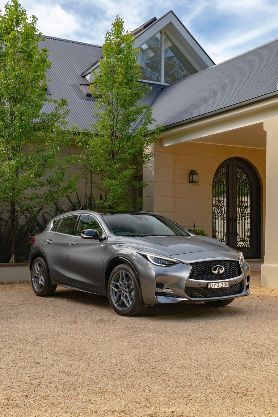  Infiniti Q30S 2.0t 2018 года  (AU) (фото 7 из 37)